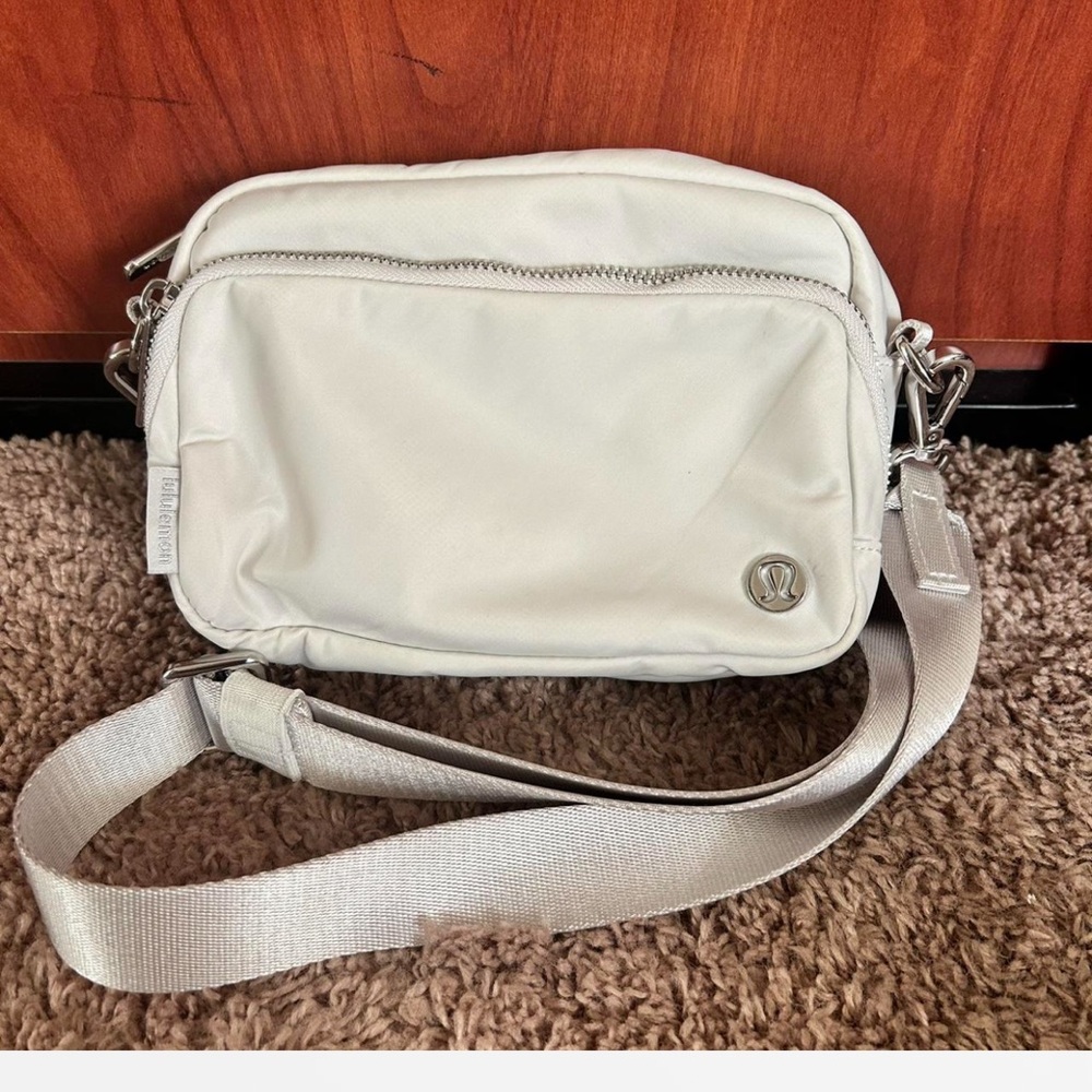 Lululemon crossbody